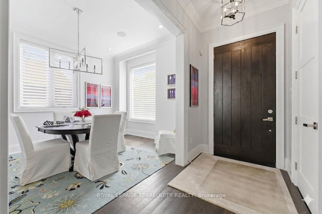 130 Edgecroft Road • Toronto, ON photo 6