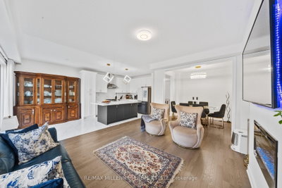 20 Calabria Drive • Caledon, ON photo 9