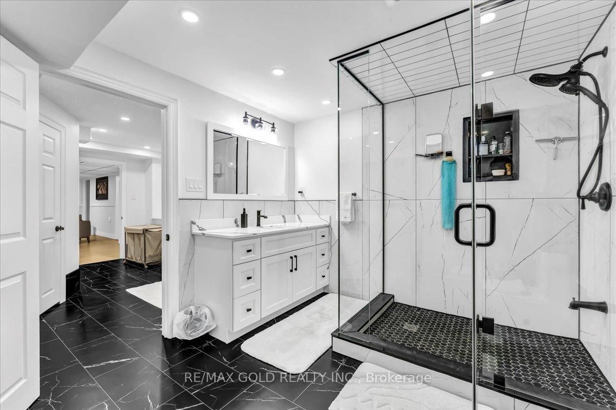 53 Dorchester Drive • Brampton, ON photo 37
