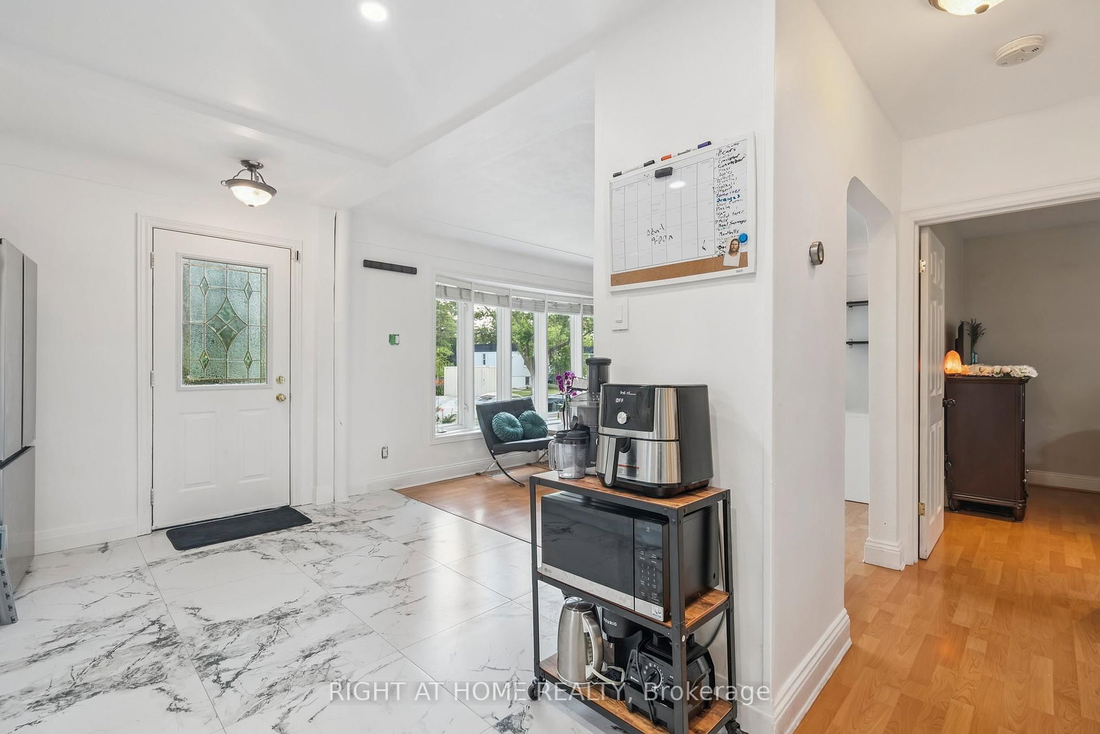 2343 Mountainside Drive • Burlington, ON photo 17