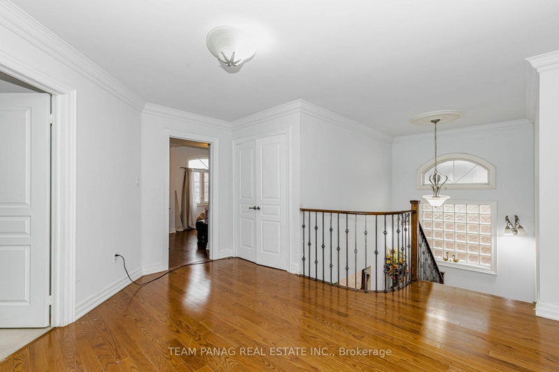 19 Valleycreek Brampton,ON L6P 2B7 — Photo 16