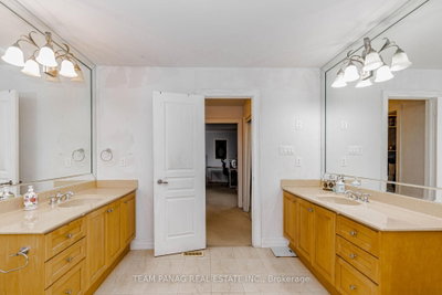 19 Valleycreek Brampton,ON L6P 2B7 — Photo 21