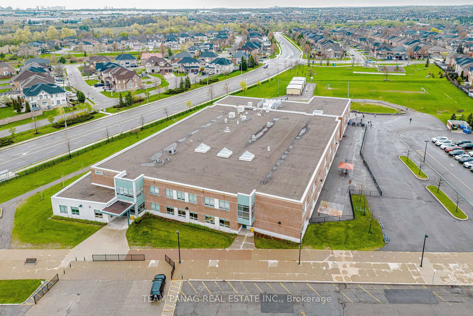 19 Valleycreek Drive • Brampton, ON photo 34
