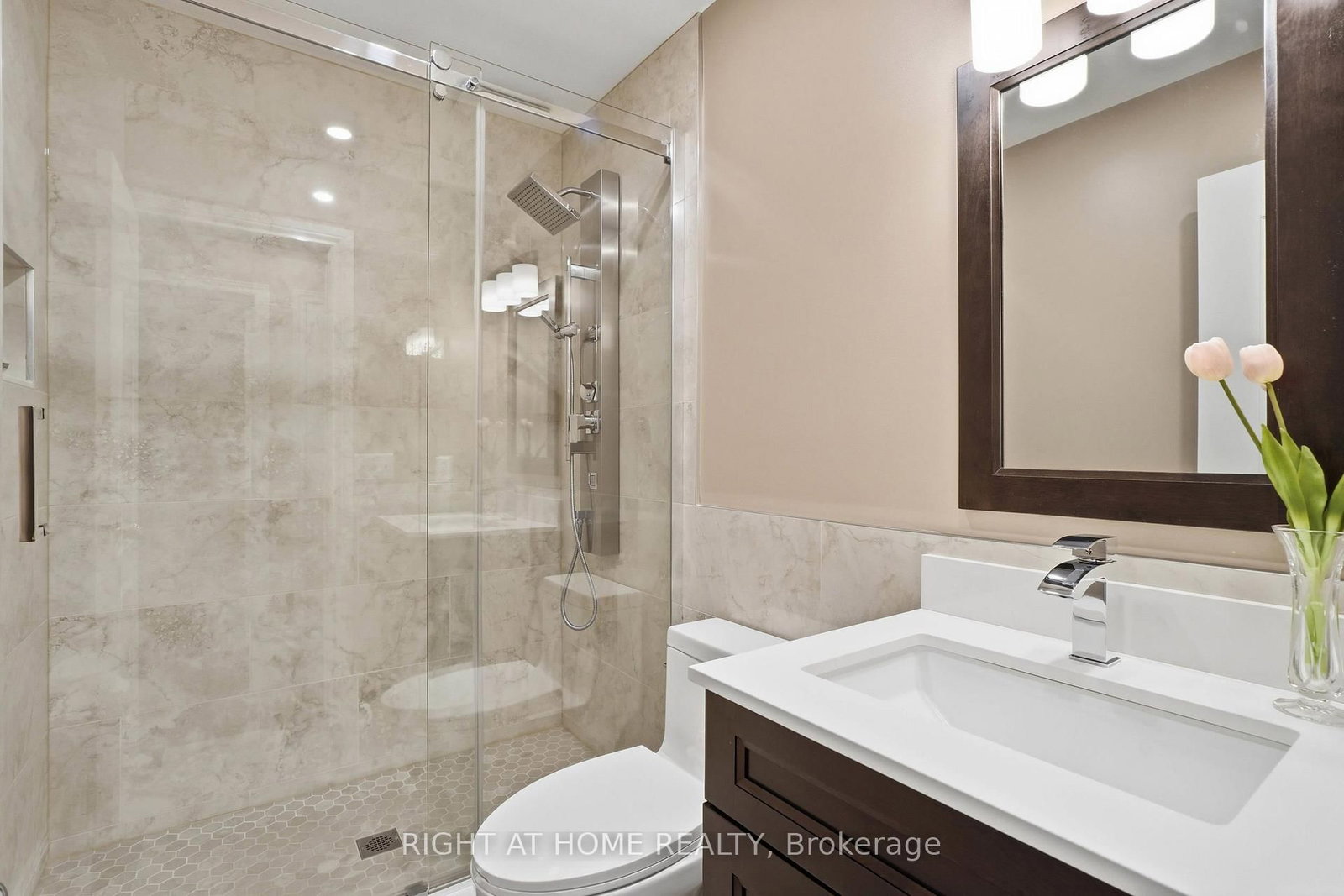 2121 Pinevalley Crescent • Oakville, ON photo 28