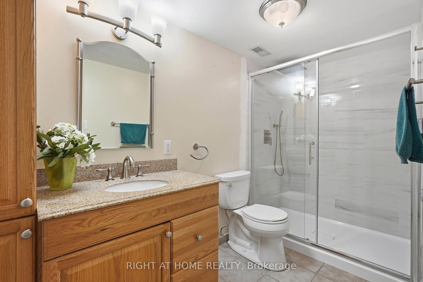 2121 Pinevalley Crescent • Oakville, ON photo 32
