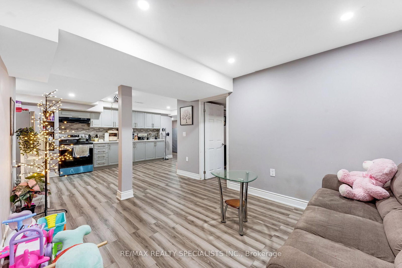 1 Boothill Drive • Brampton, ON photo 25