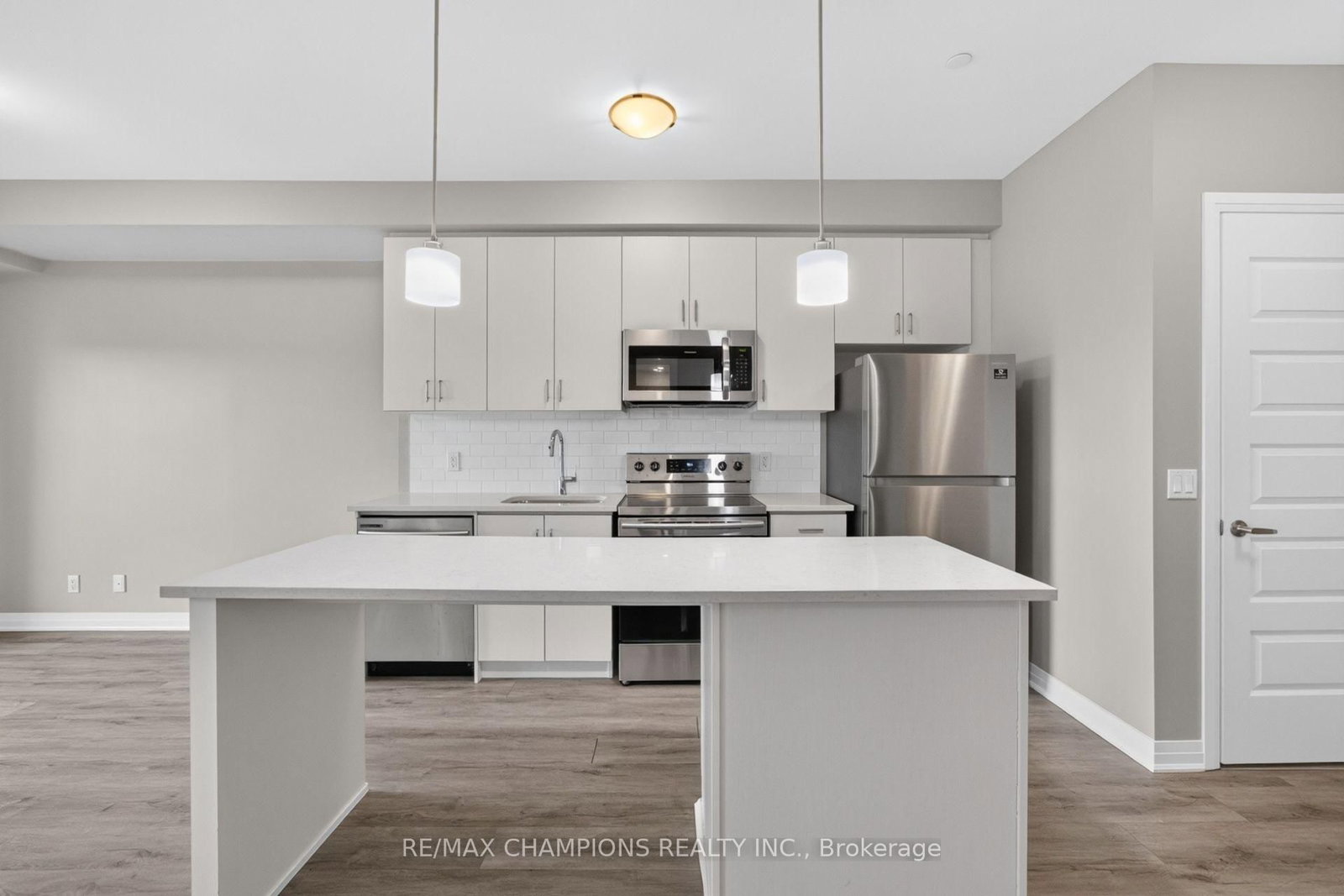 128 Grovewood Common • #308 • Oakville, ON photo 14