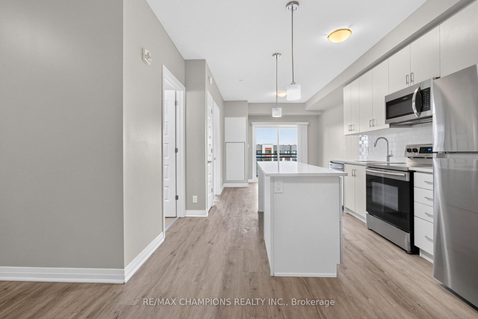 128 Grovewood Common • #308 • Oakville, ON photo 15