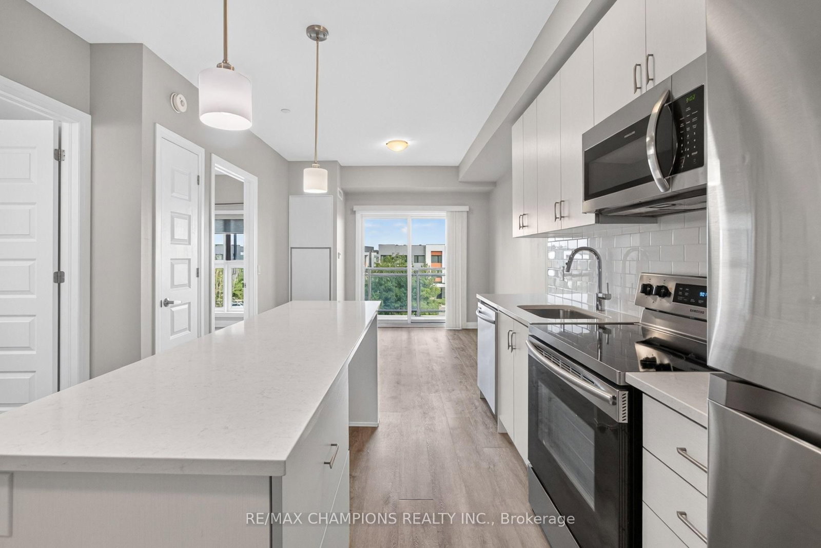 128 Grovewood Common • #308 • Oakville, ON photo 18