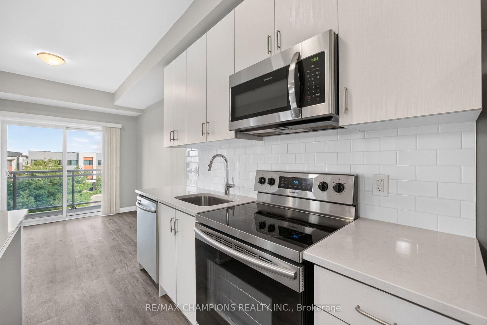 128 Grovewood Common • #308 • Oakville, ON photo 19