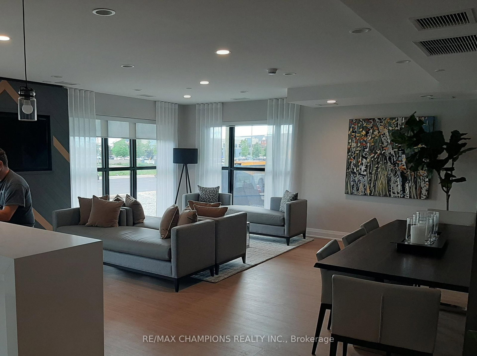 128 Grovewood Common • #308 • Oakville, ON photo 44