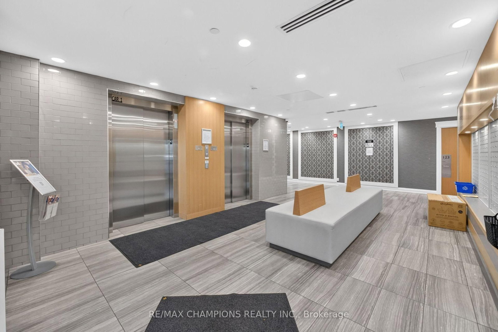 128 Grovewood Common • #308 • Oakville, ON photo 8