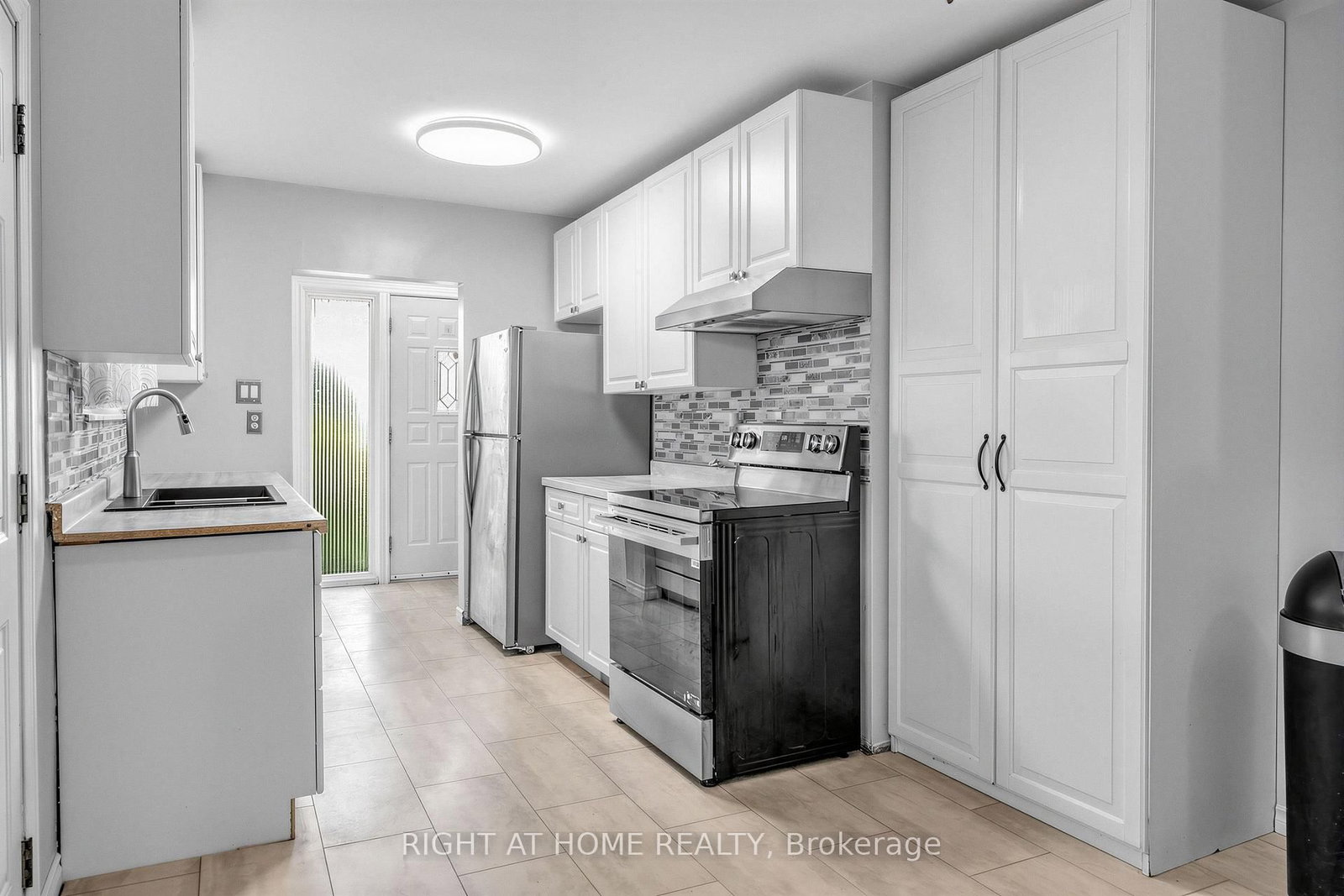 46 Aloma Crescent • Brampton, ON photo 9