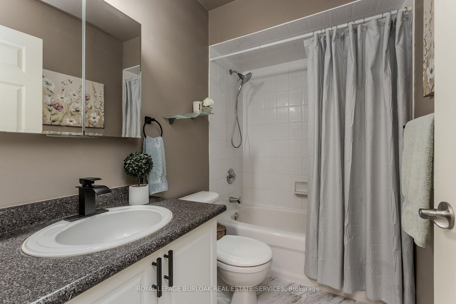 4200 Kilmer Drive • #3 • Burlington, ON photo 13