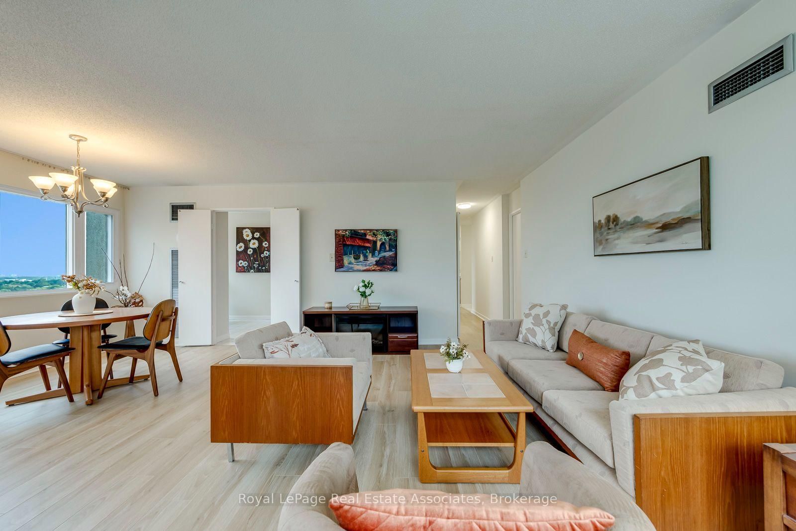 1580 Mississauga Valley Boulevard • #1202 • Mississauga, ON photo 13