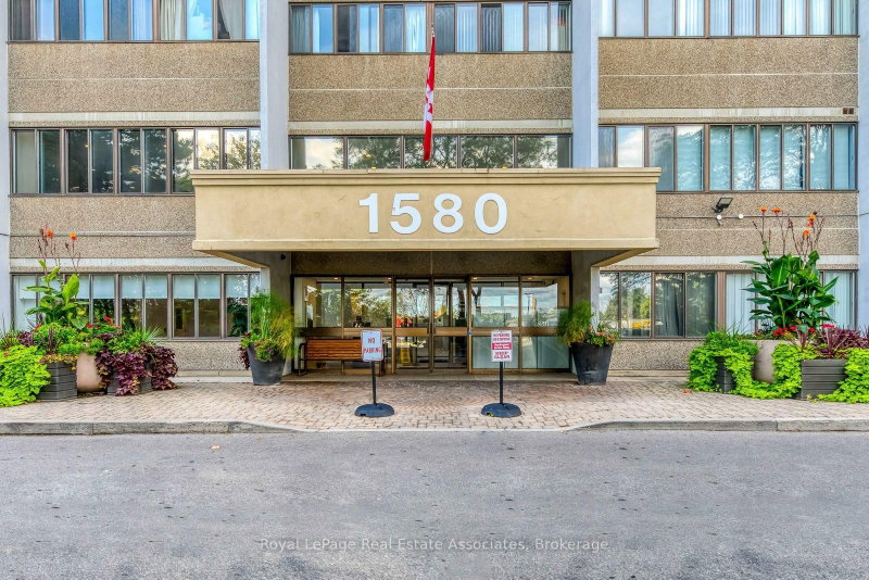 1202 - 1580 Mississauga Valley Boulevard