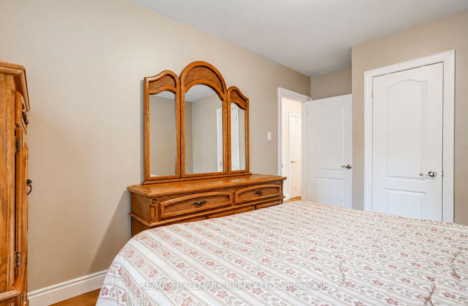 1218 Grange Road • Oakville, ON photo 22