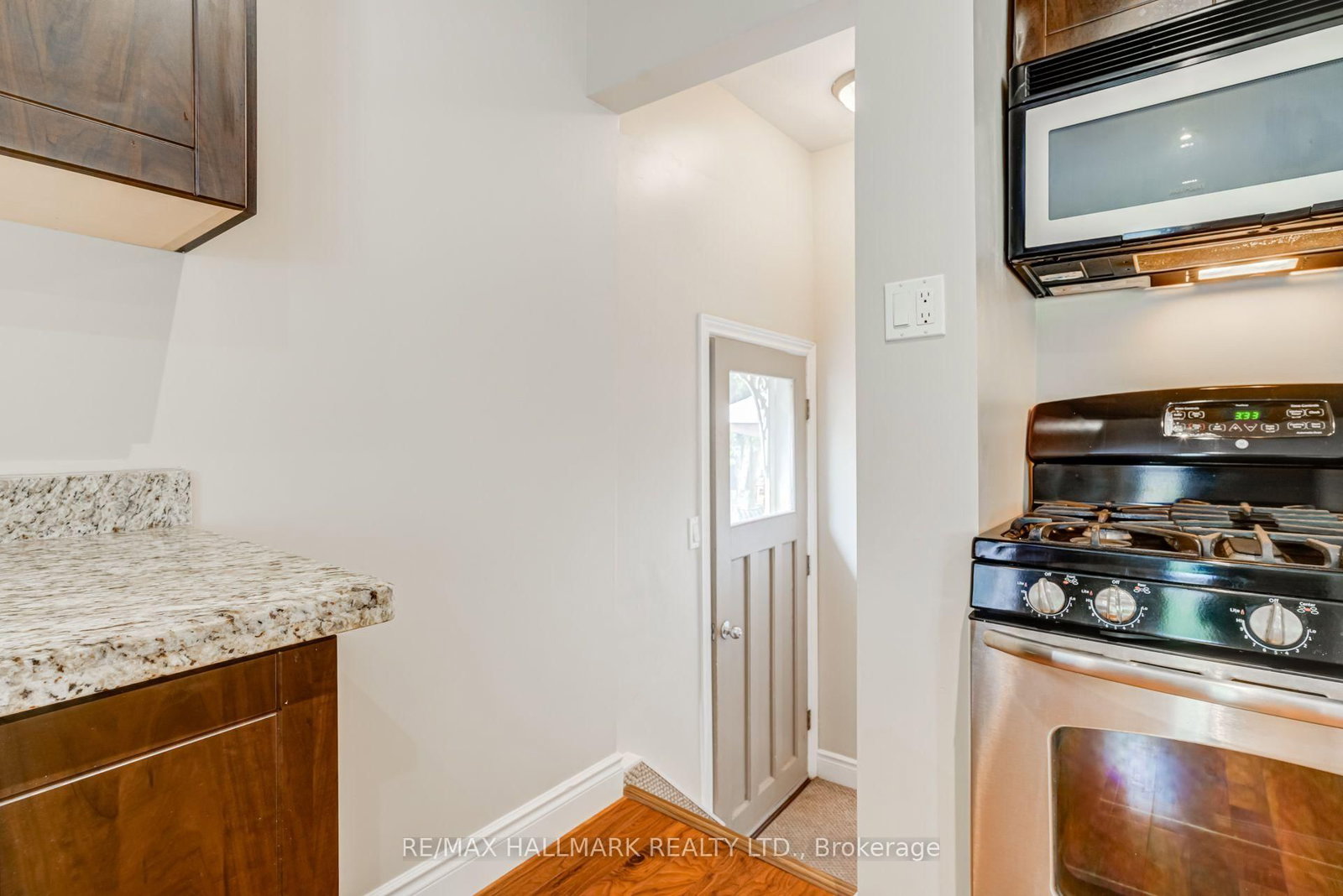 1218 Grange Road • Oakville, ON photo 23