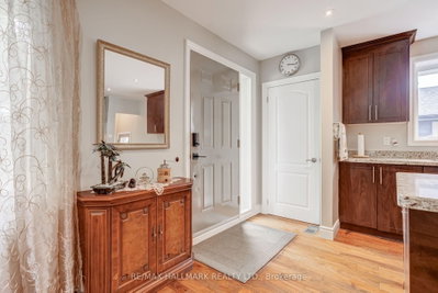 1218 Grange Road • Oakville, ON photo 5
