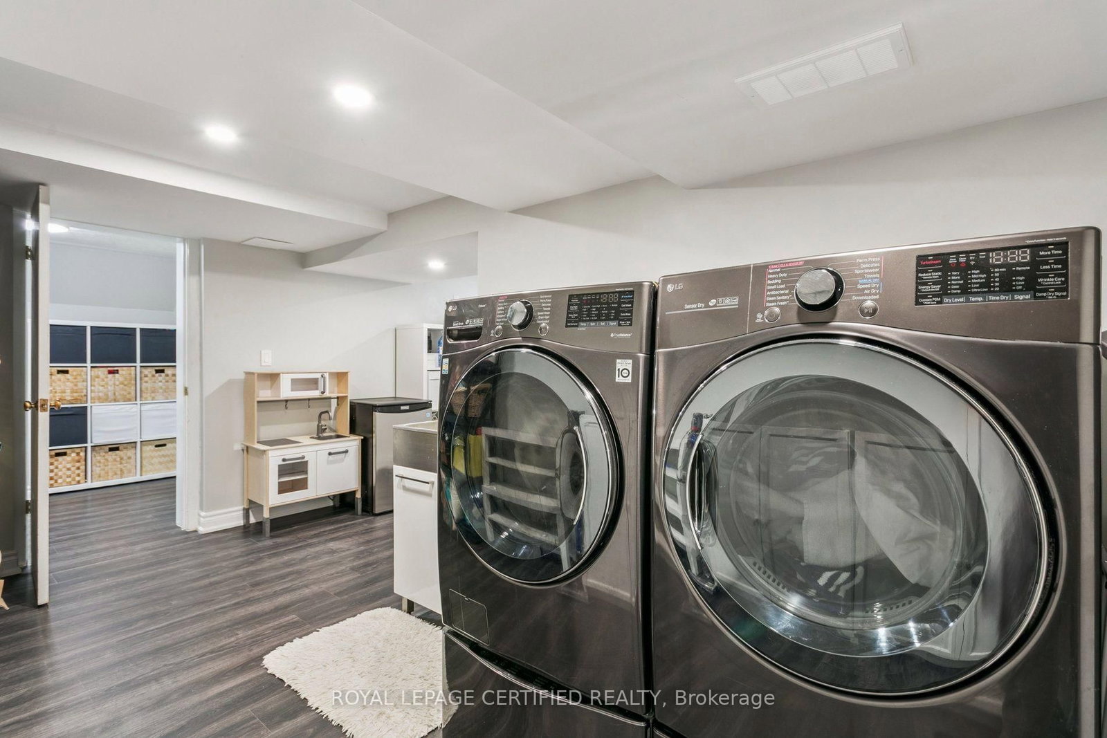 462 The Kingsway • Toronto, ON photo 29