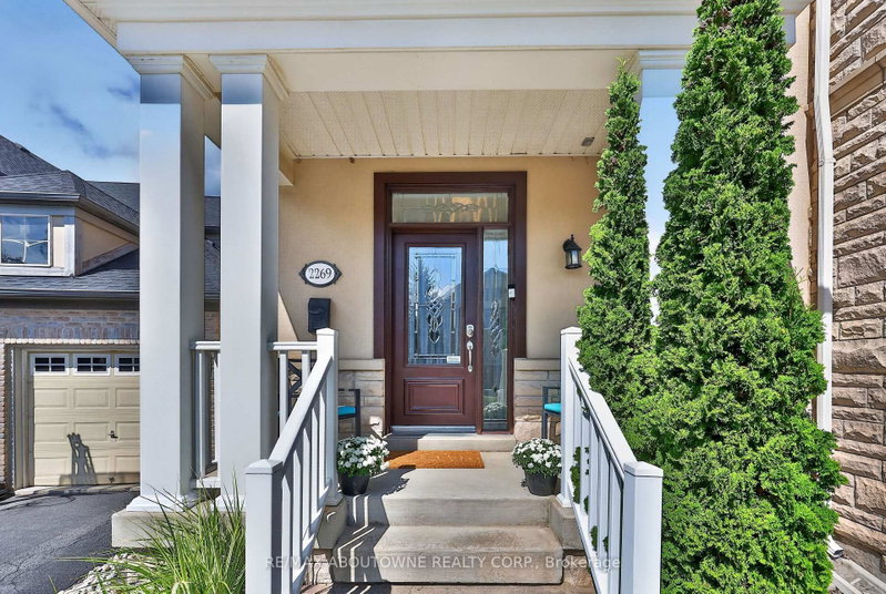 2269 Whitworth Drive