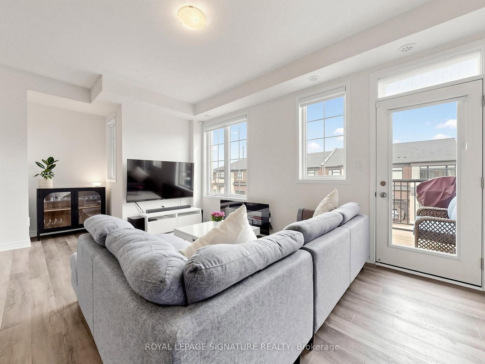 85 Kepple Circle • Brampton, ON photo 11
