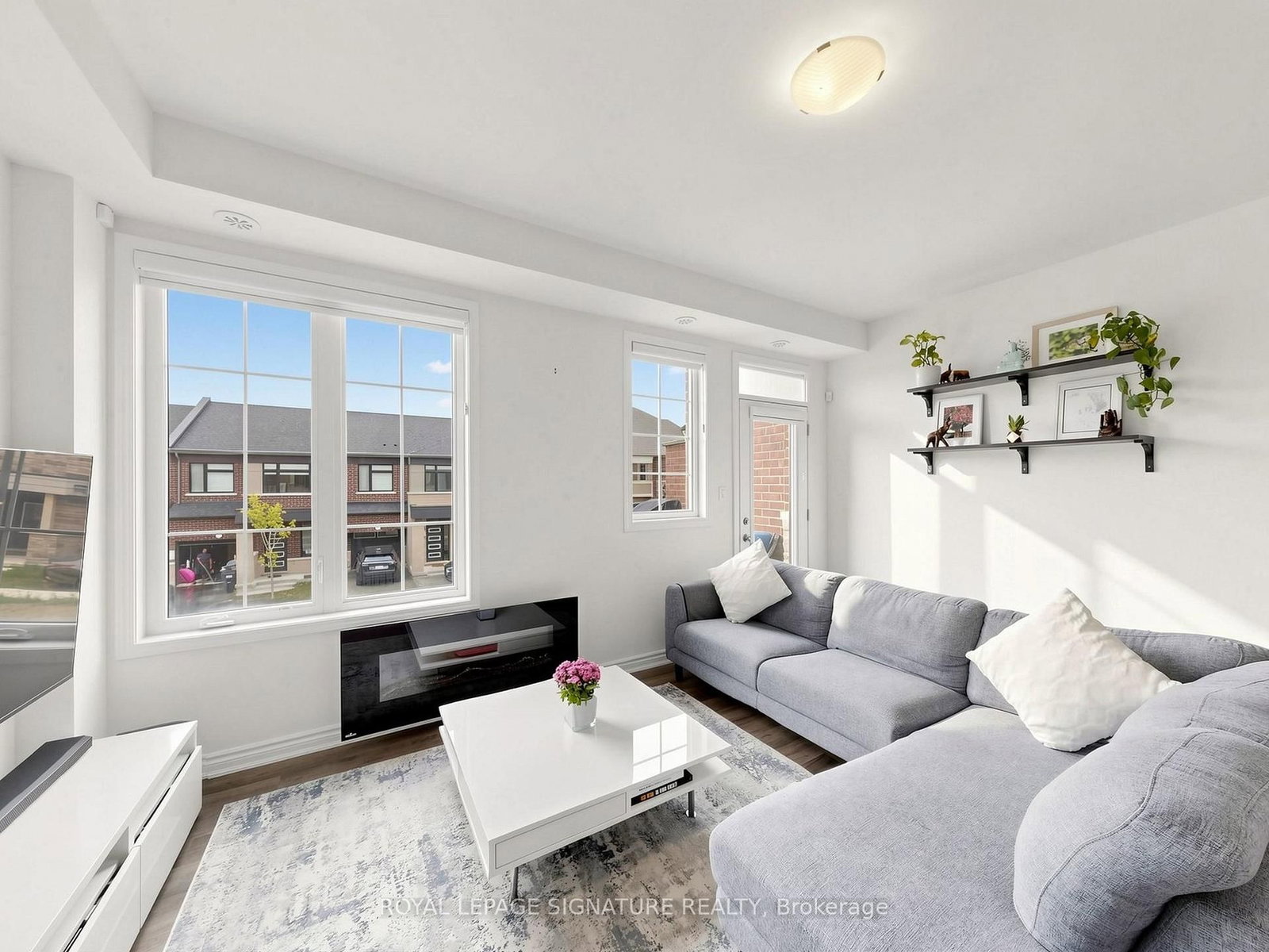 85 Kepple Circle • Brampton, ON photo 8