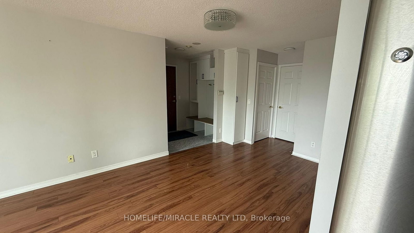 4889 Kimbermount Mississauga,ON L5M 7R9 — Photo 12