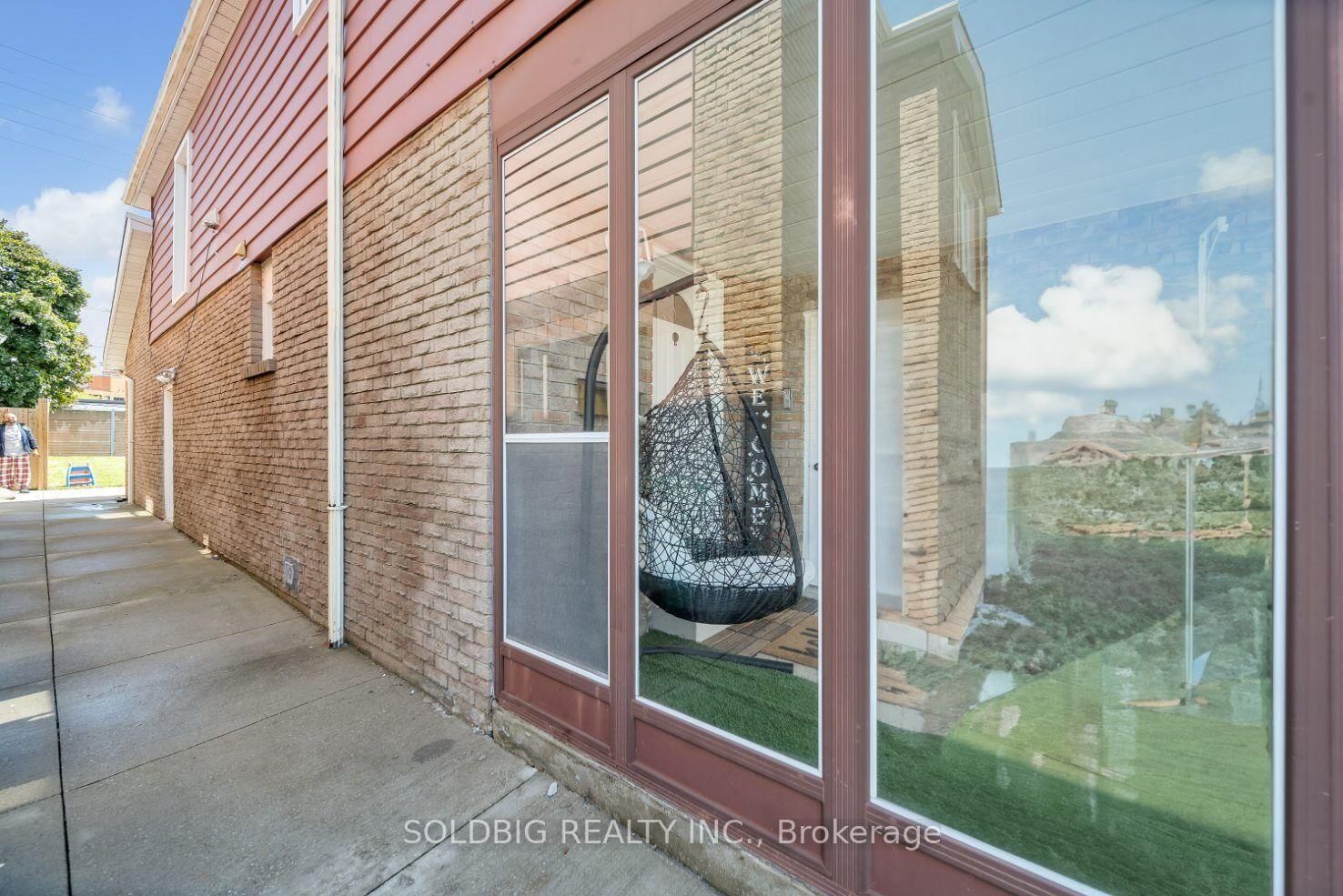 76 Banting Crescent • Brampton, ON photo 29