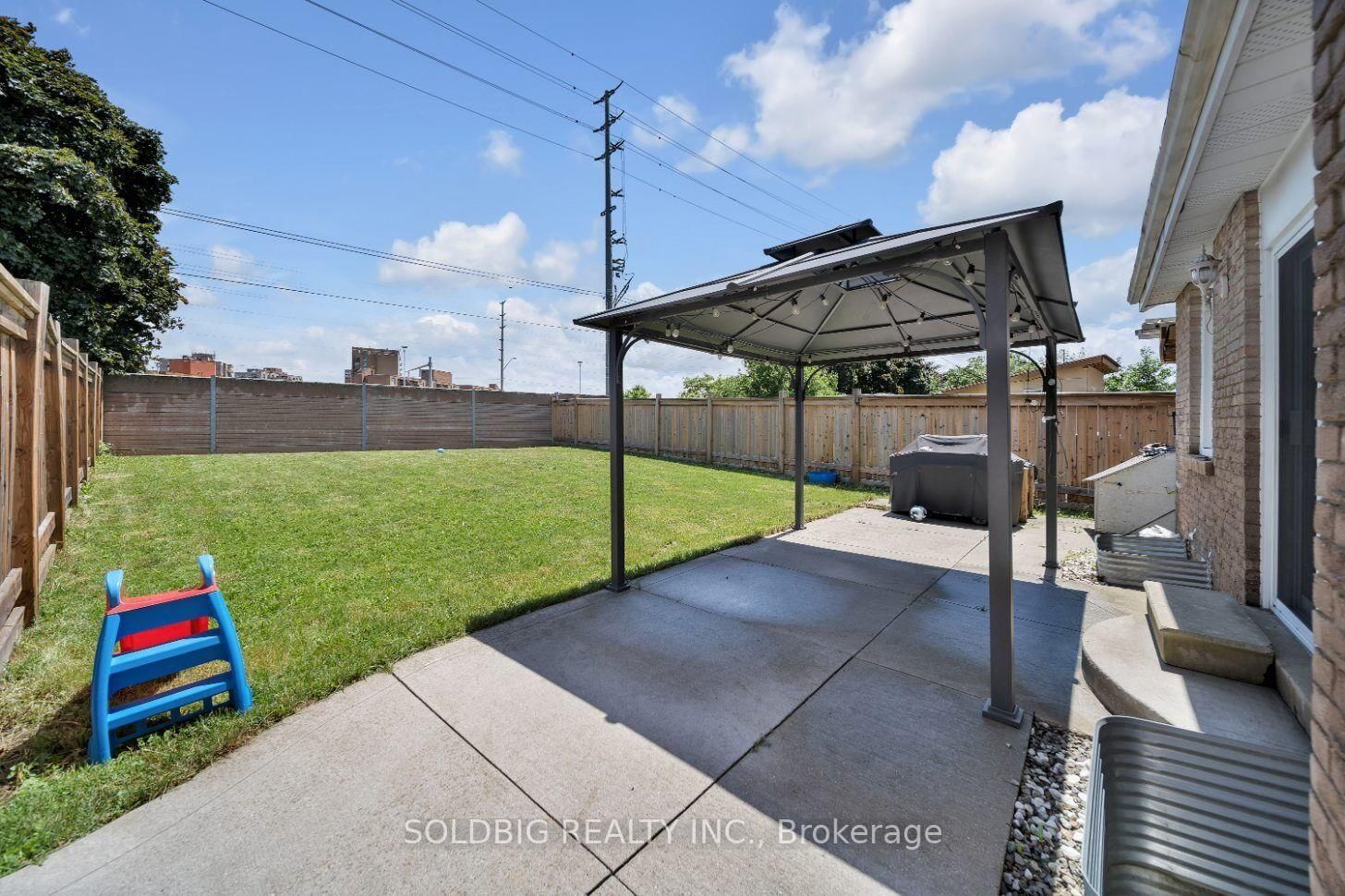 76 Banting Crescent • Brampton, ON photo 30
