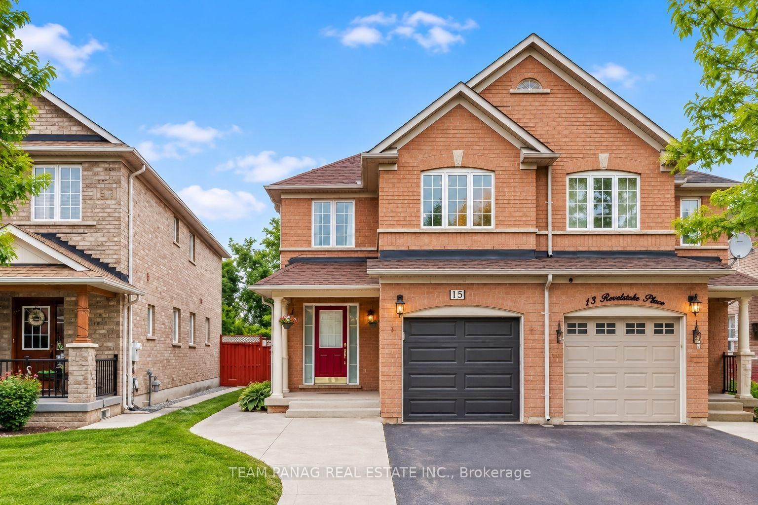 15 Revelstoke Place • Brampton, ON photo 1