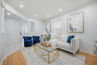 15 Revelstoke Place • Brampton, ON photo 8