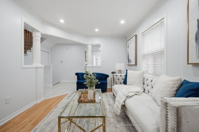 15 Revelstoke Place • Brampton, ON photo 9