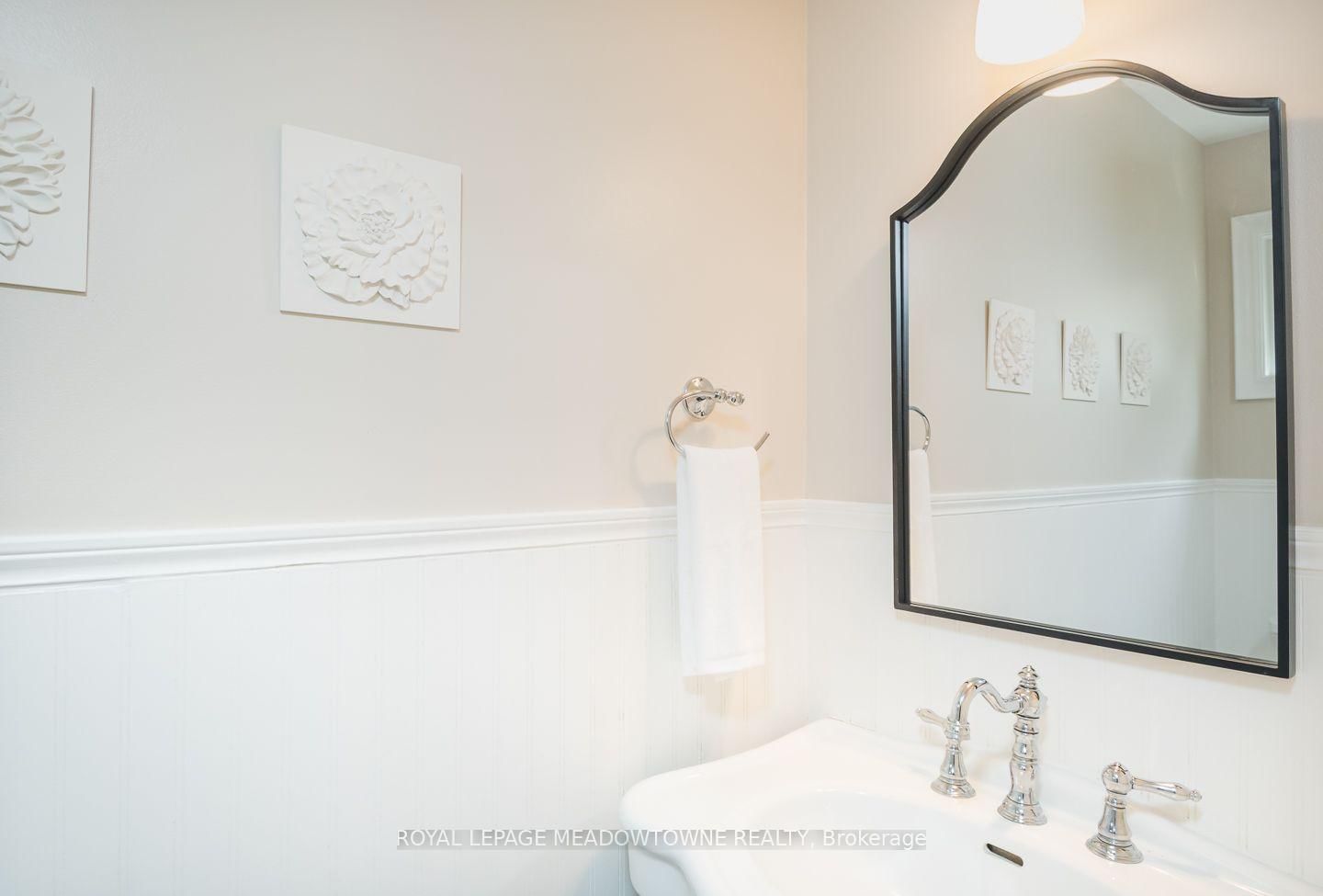823 Laurier Avenue • Milton, ON photo 17