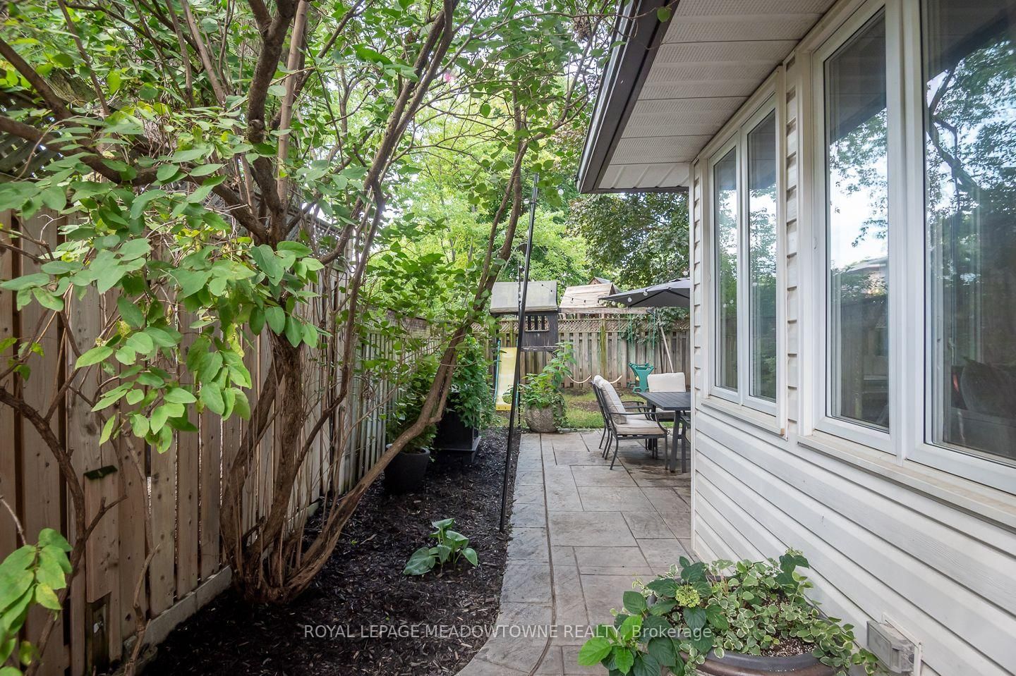 823 Laurier Avenue • Milton, ON photo 36