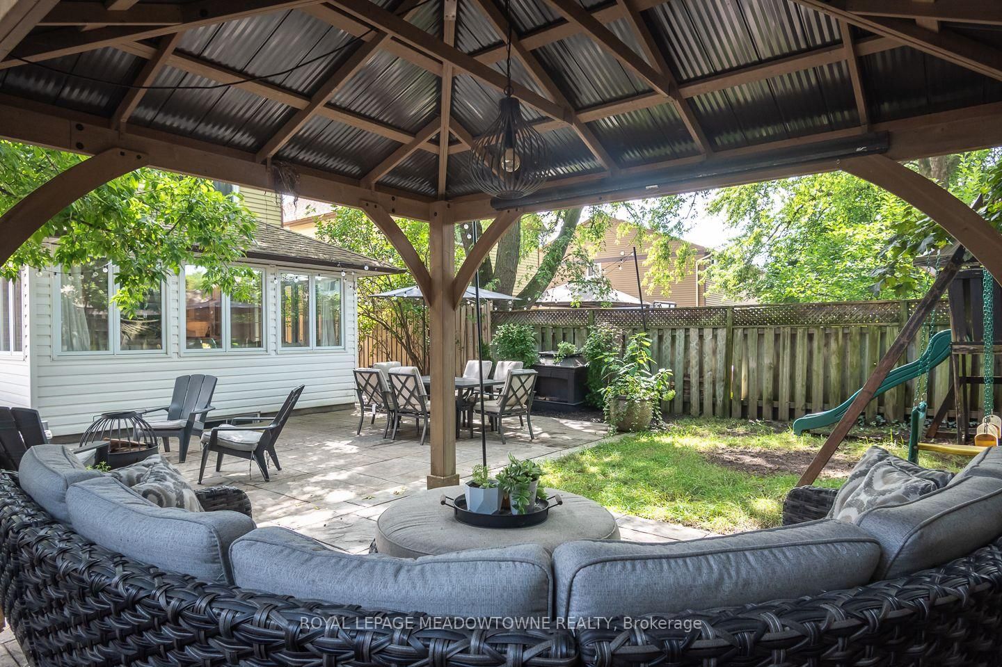 823 Laurier Avenue • Milton, ON photo 39
