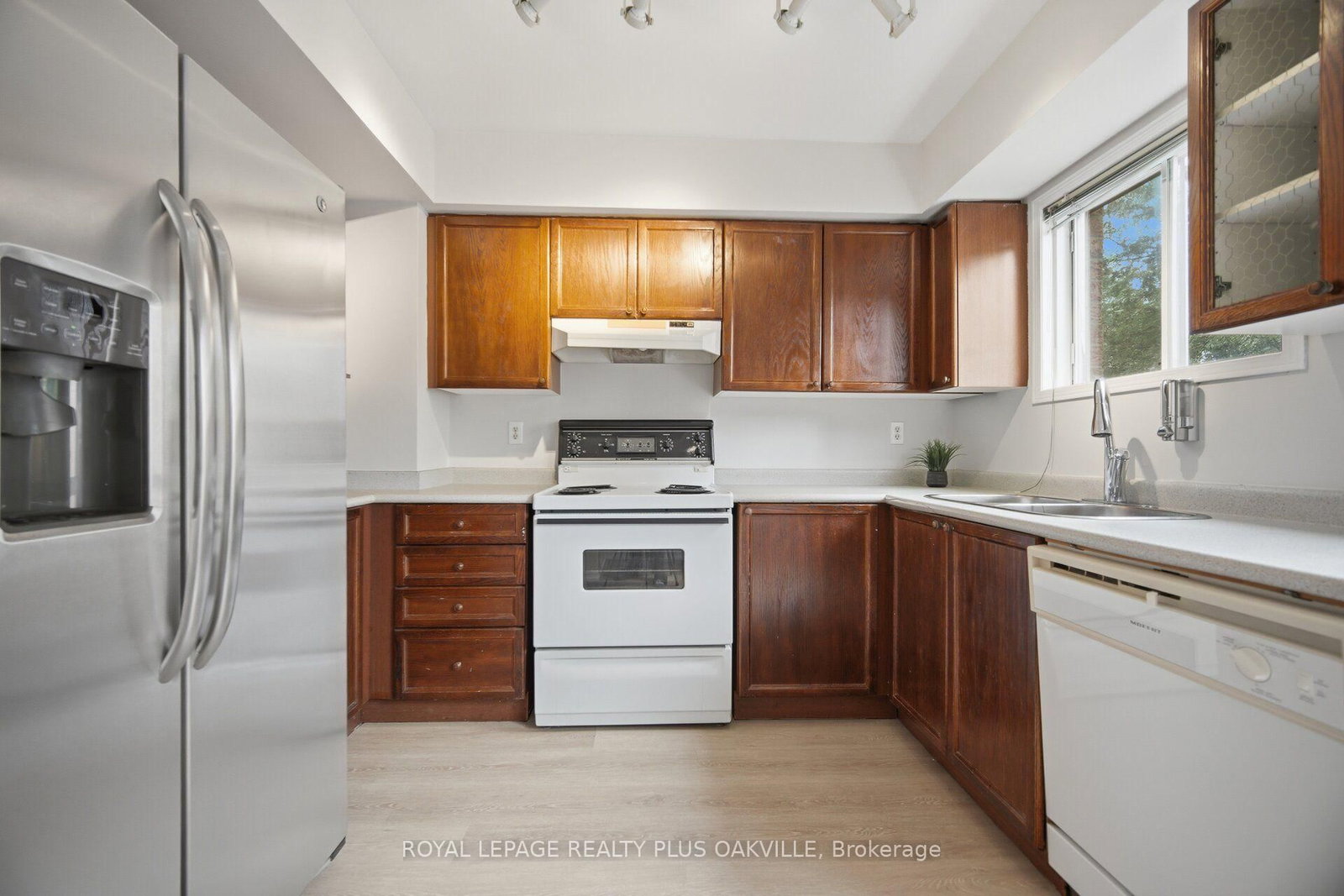 1050 Bristol Road W • #108 • Mississauga, ON photo 15