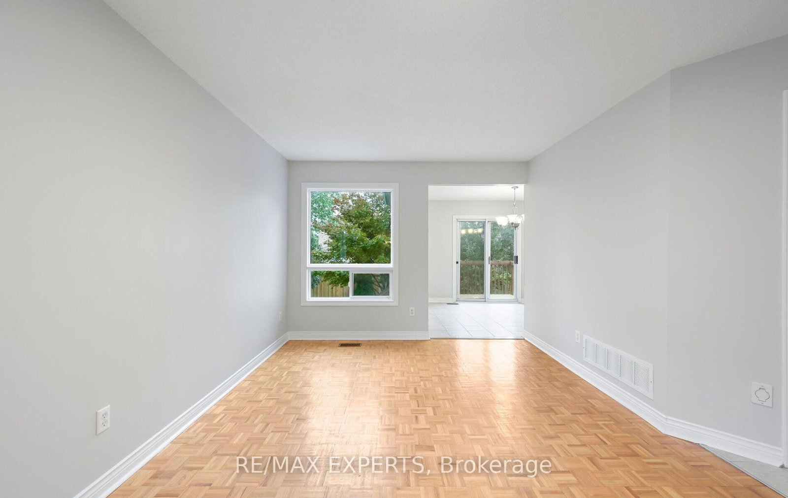 13 Paulette Way • Caledon, ON photo 9