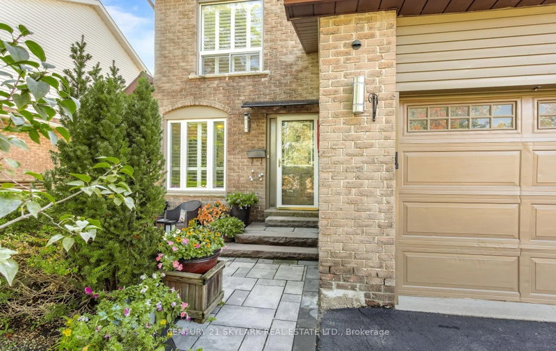 574 Sunnyvale Milton,ON L9T 4N2 — Photo 6