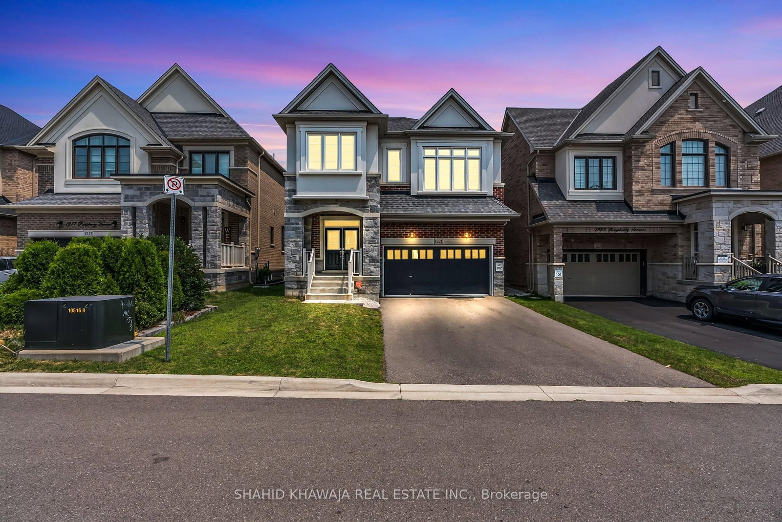 1221 Raspberry Terrace • Milton, ON photo 2
