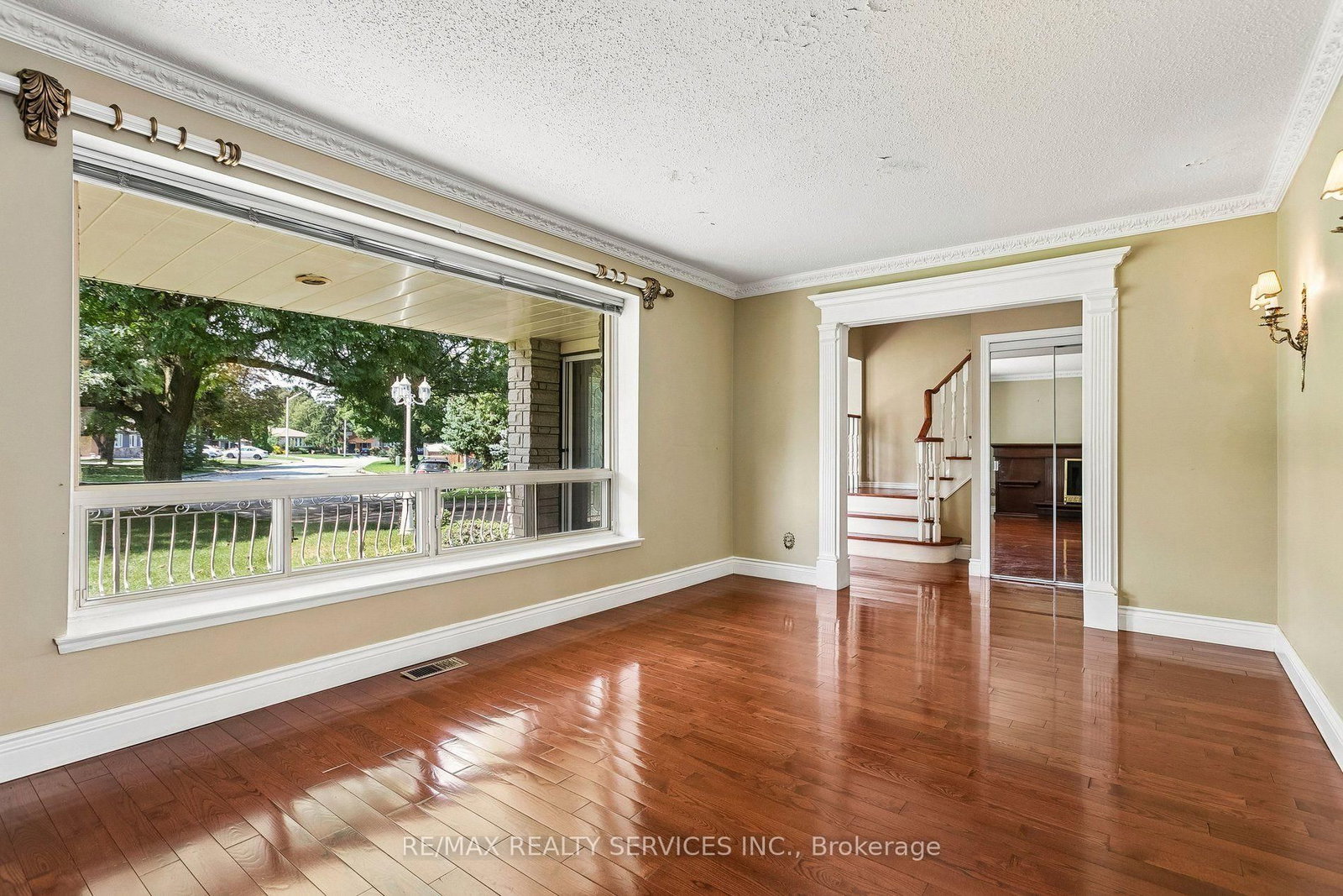 43 Allendale Road • Brampton, ON photo 11