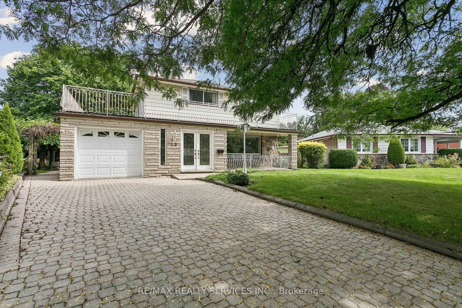 43 Allendale Road • Brampton, ON photo 2