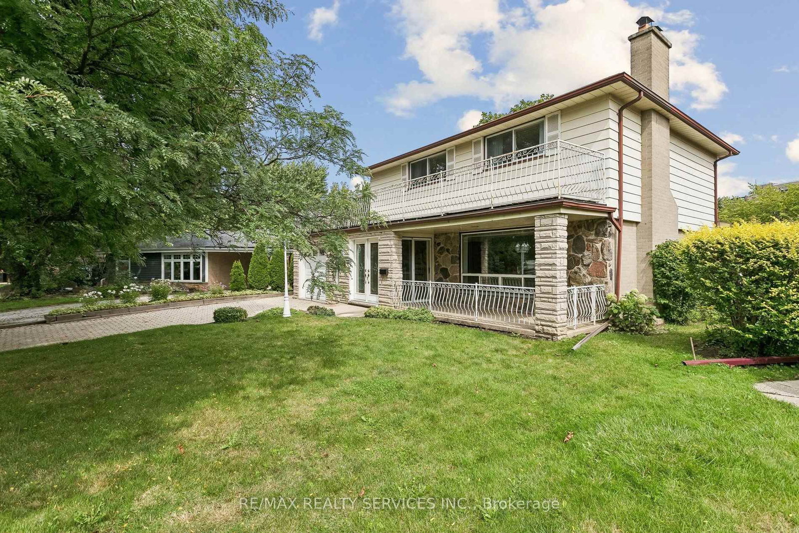 43 Allendale Road • Brampton, ON photo 4