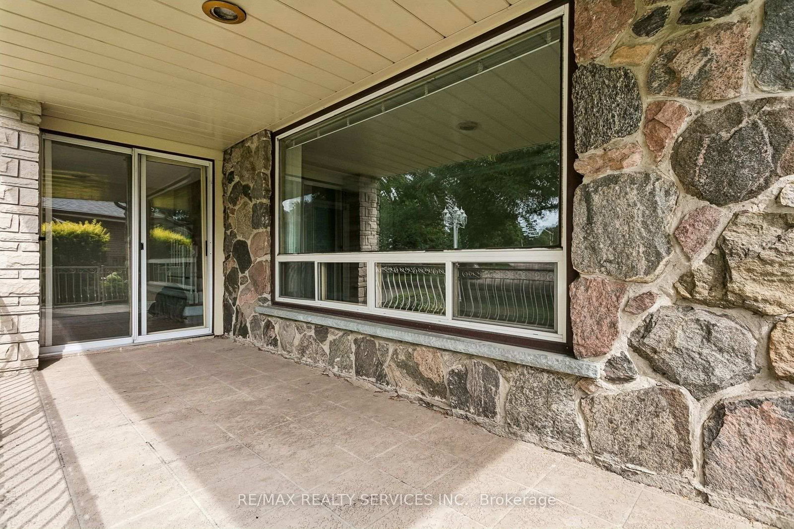 43 Allendale Road • Brampton, ON photo 6