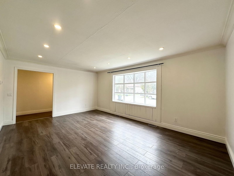 Upper - 1070 Fergus Avenue