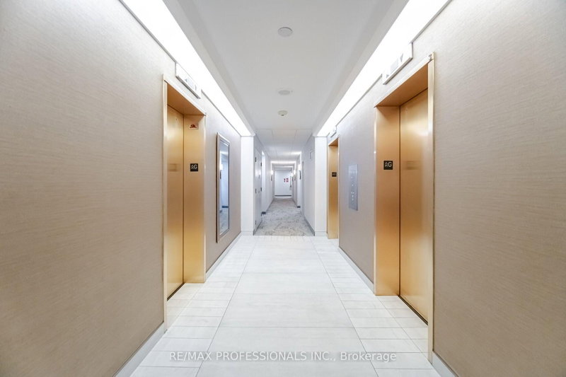 1411 - 1 Aberfoyle Crescent