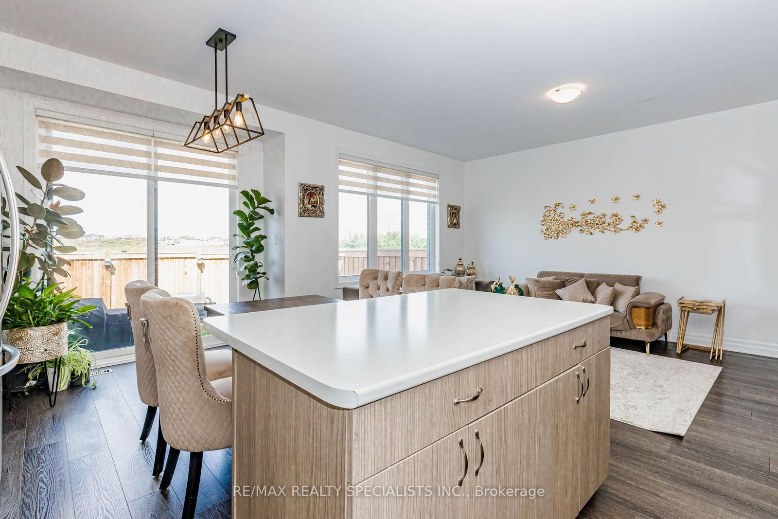 455 Gordon Krantz Avenue • Milton, ON photo 17