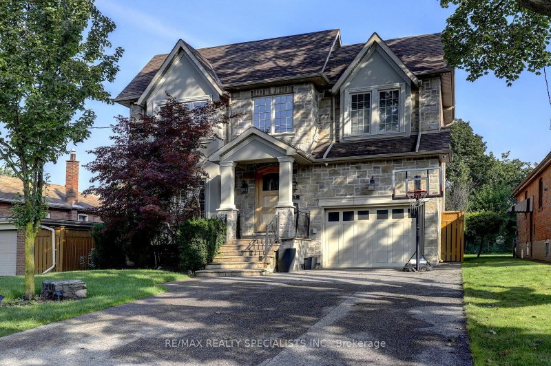 7 Fairlin Drive
