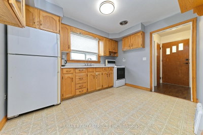 54 Woodward Brampton,ON L6V 1K4 — Photo 17