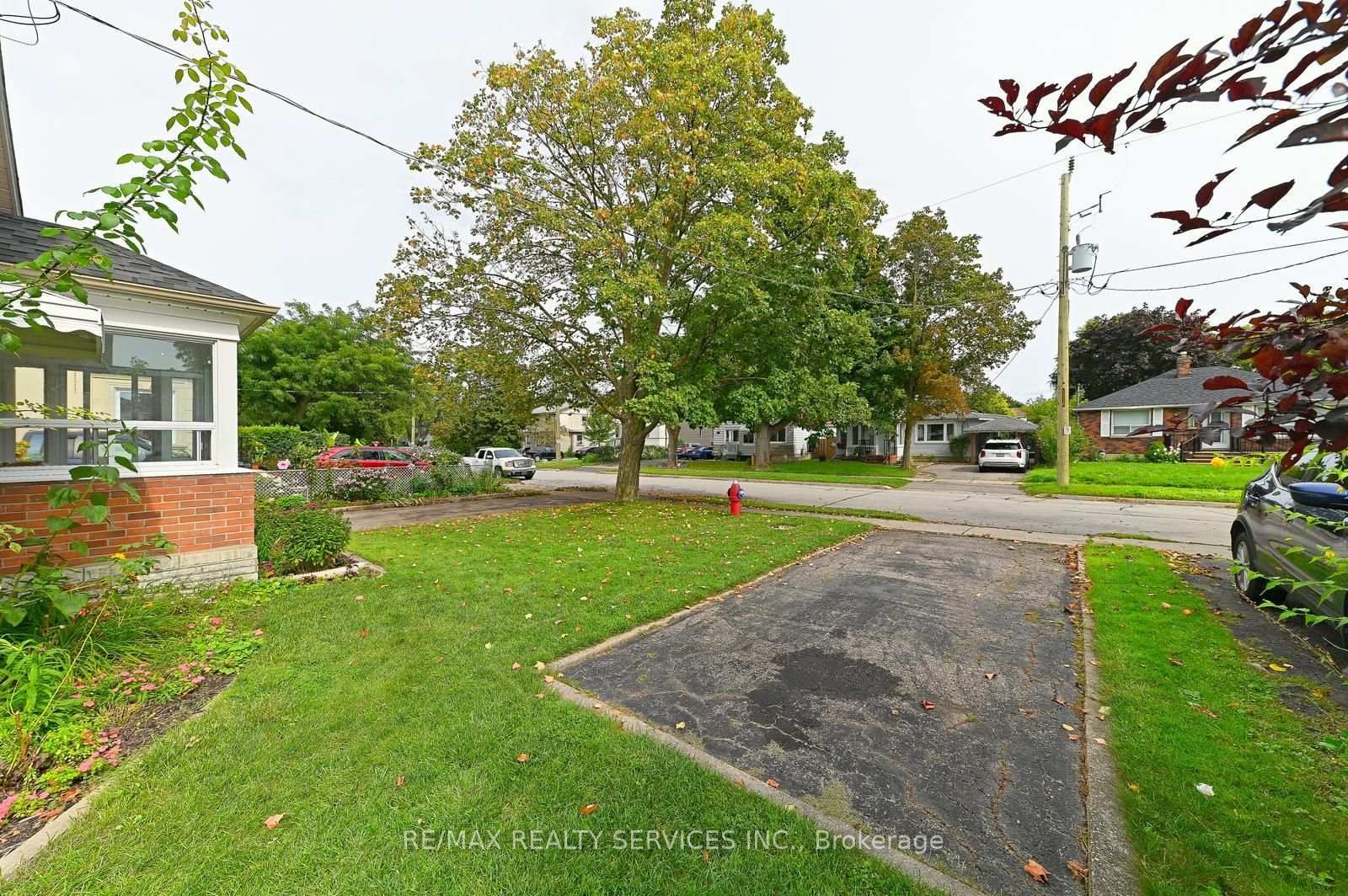 54 Woodward Avenue • Brampton, ON photo 40